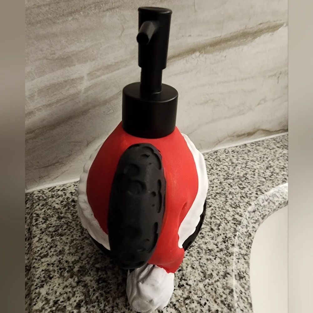 NWT MICKEY MOUSE 7in Mickey Santa Holiday Christmas Soap Lotion Dispenser
